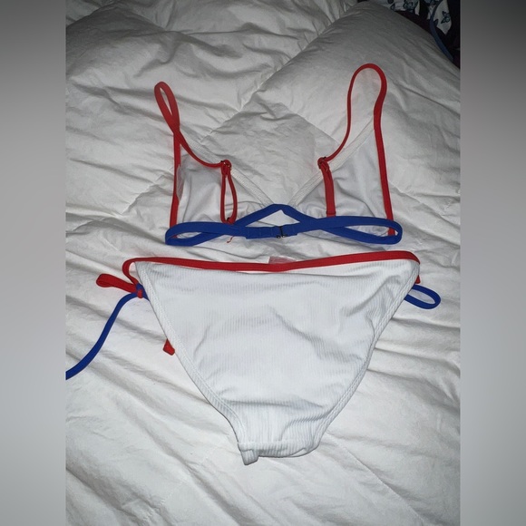 Bikini set - Picture 2 of 2